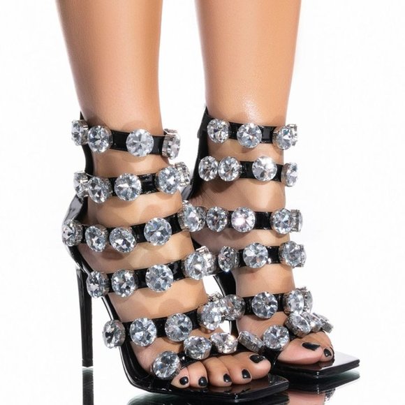Callie Lives Shoes - Xena Bubbles Of Ice Patent Leather Gladiator Stiletto Sandal SIZE 9